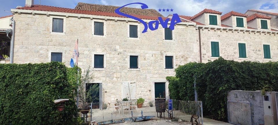 Property building, Logo/Certificate/Sign