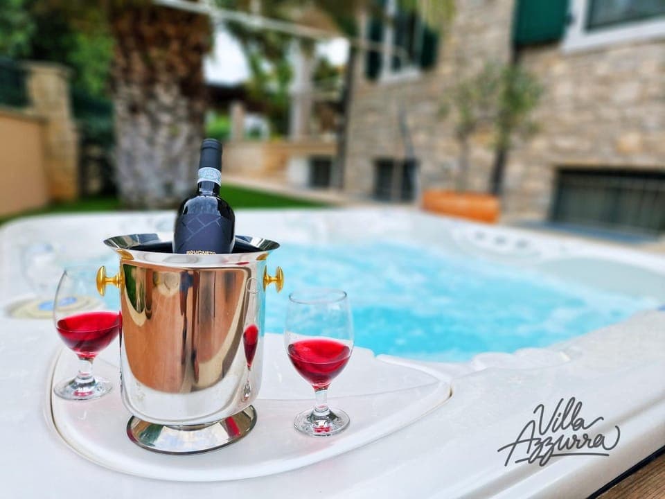 Swimming pool, Drinks