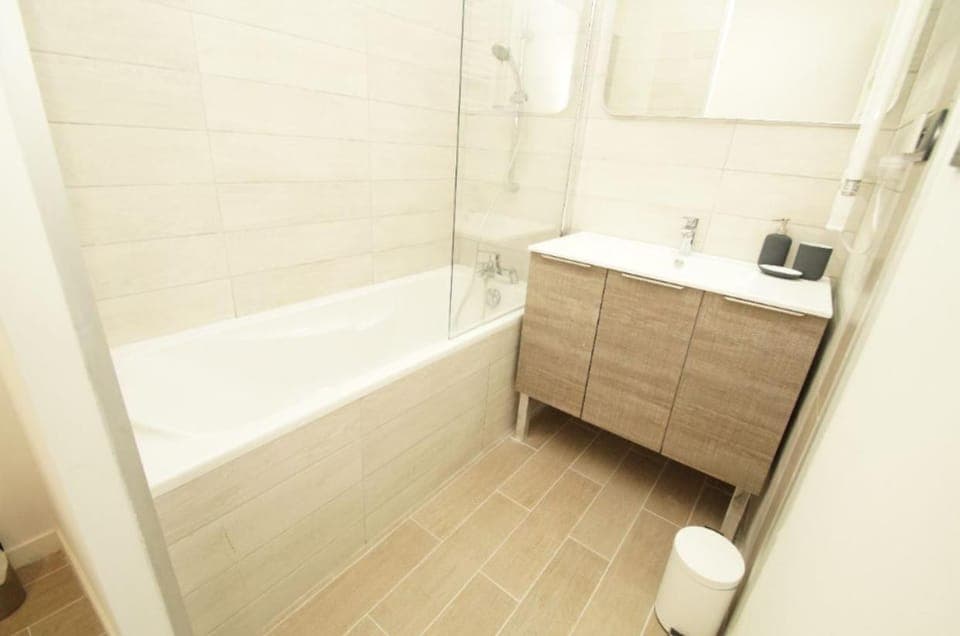 Toilet, Bathroom, Bath