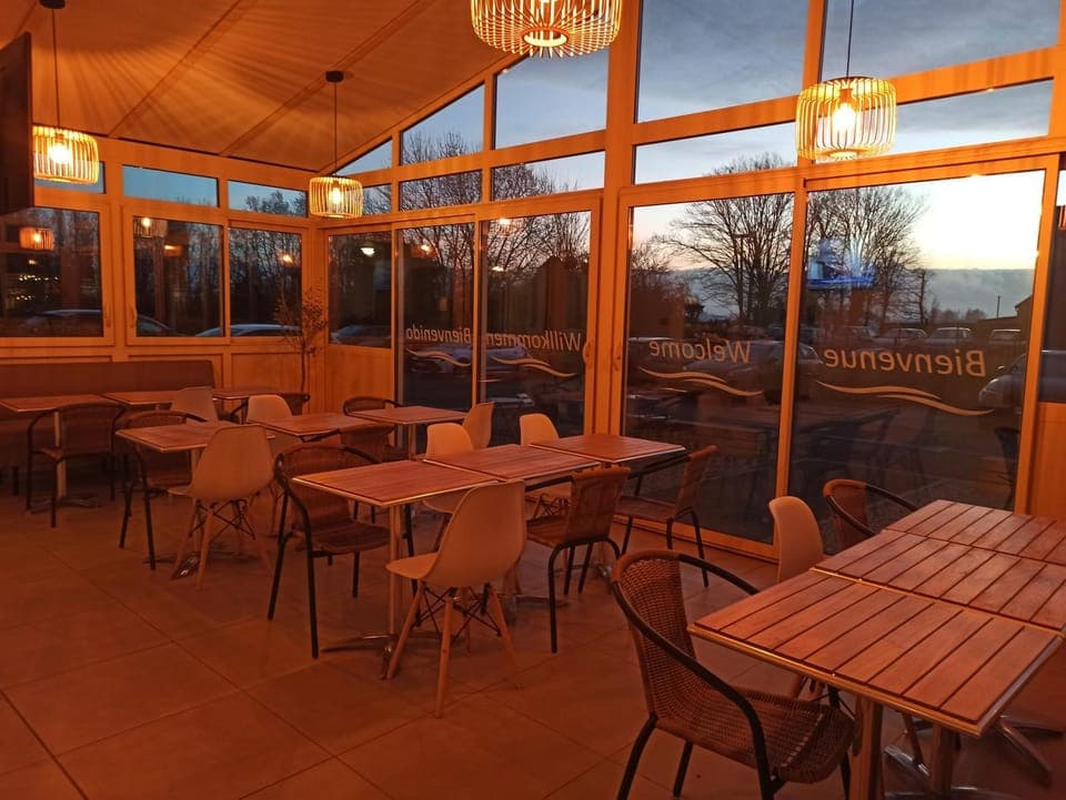 Restaurant/places to eat