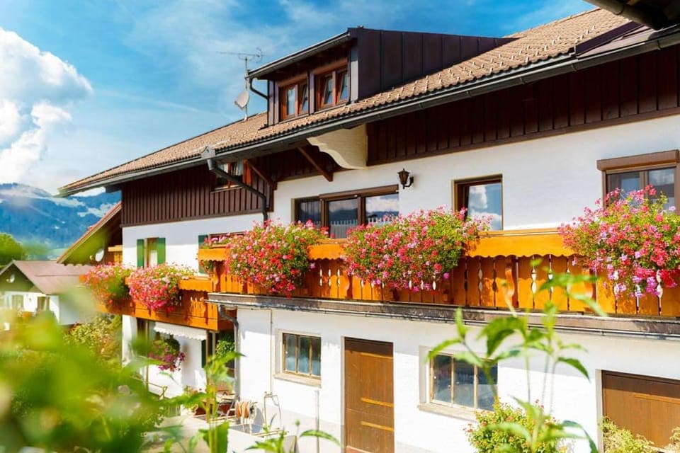 Property building, Day