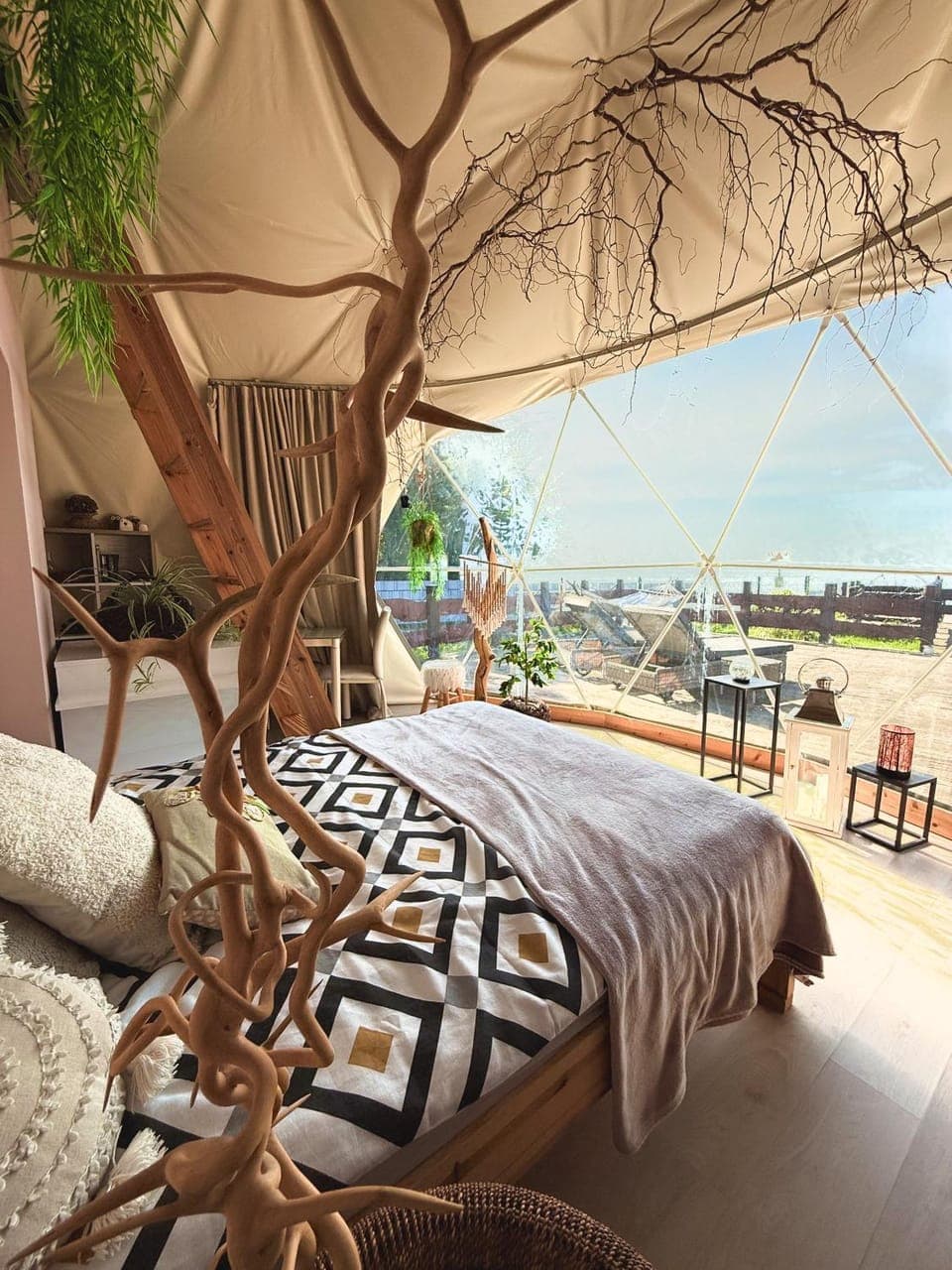 Bed, View (from property/room), Balcony/Terrace, Bedroom