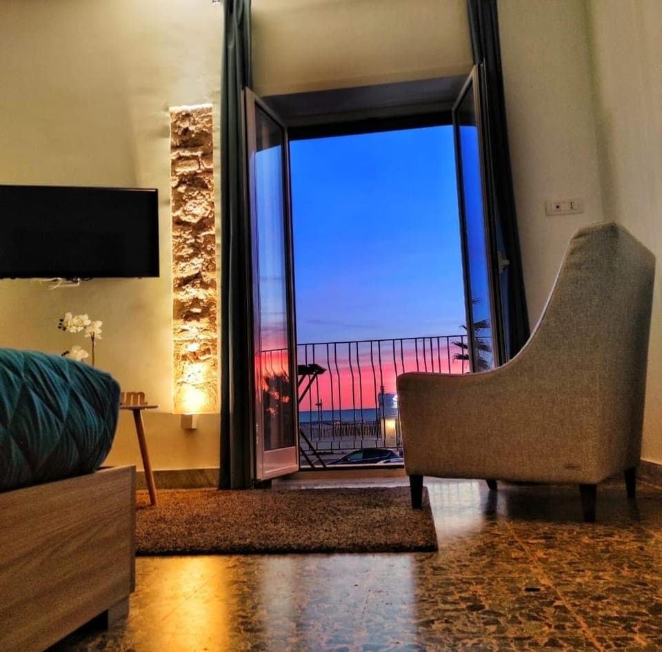 Bed, Photo of the whole room, Bedroom, Sea view