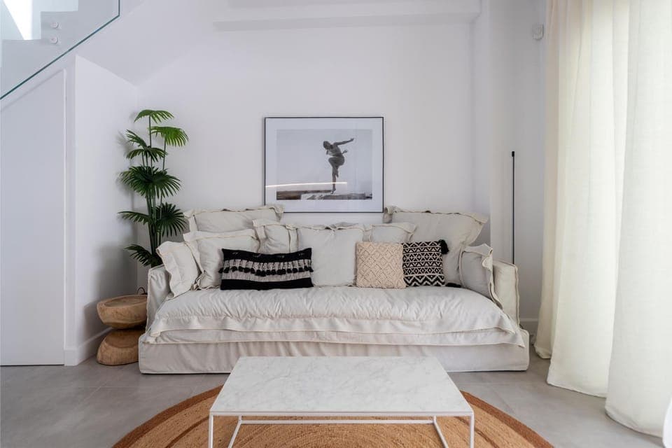 Living room, Seating area