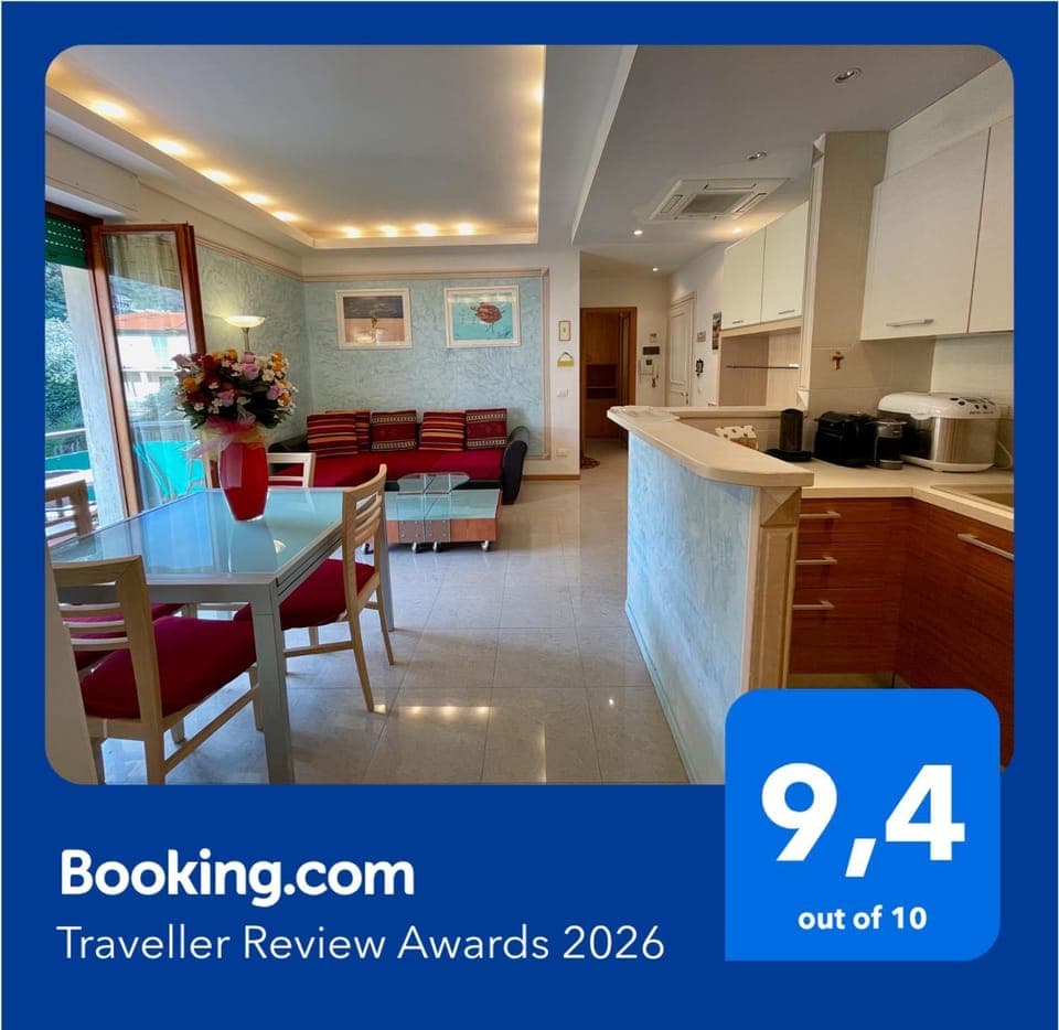 Kitchen or kitchenette, Living room, Seating area, Dining area, Certificate/Award