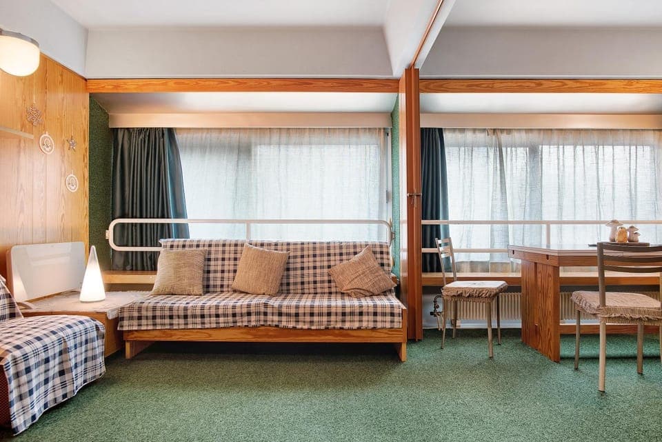 Property building, Living room