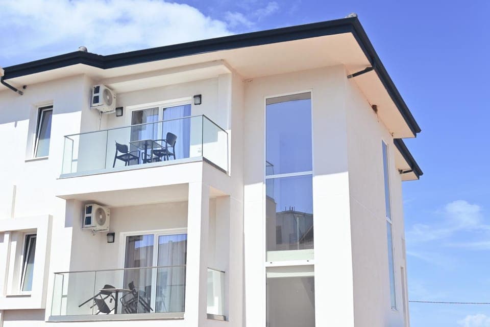 Property building, Balcony/Terrace