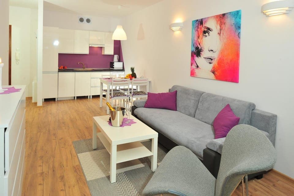 Living room, Seating area, Dining area