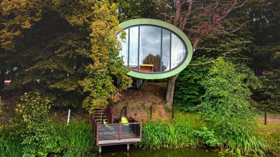 Property building, Day, Summer, View (from property/room)