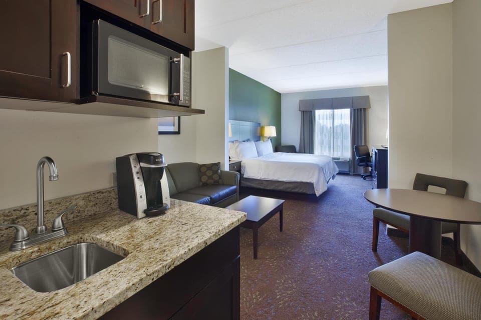 Kitchen or kitchenette, Photo of the whole room