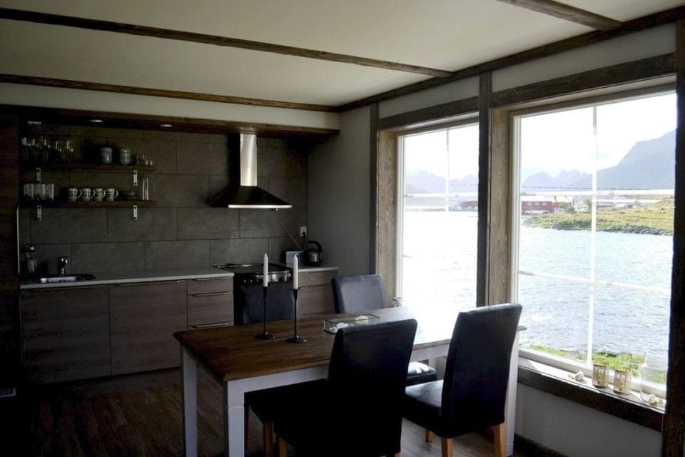 View (from property/room), Kitchen or kitchenette, Dining area, kitchen