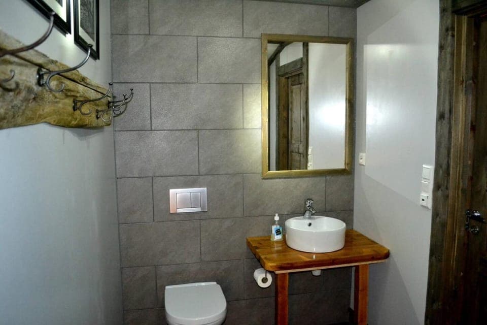 Toilet, Bathroom