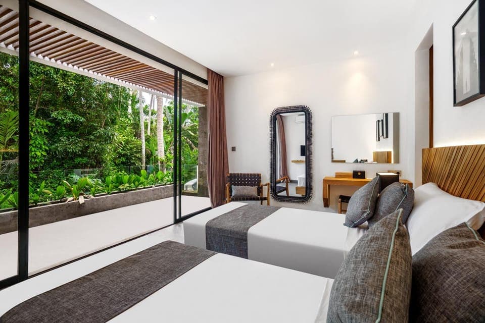 Bed, TV and multimedia, Bedroom, air conditioner