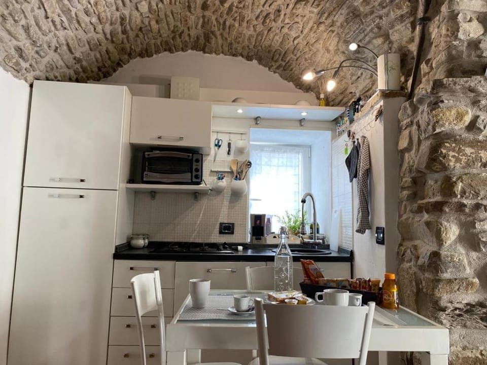 Kitchen or kitchenette, Living room, Dining area, stove