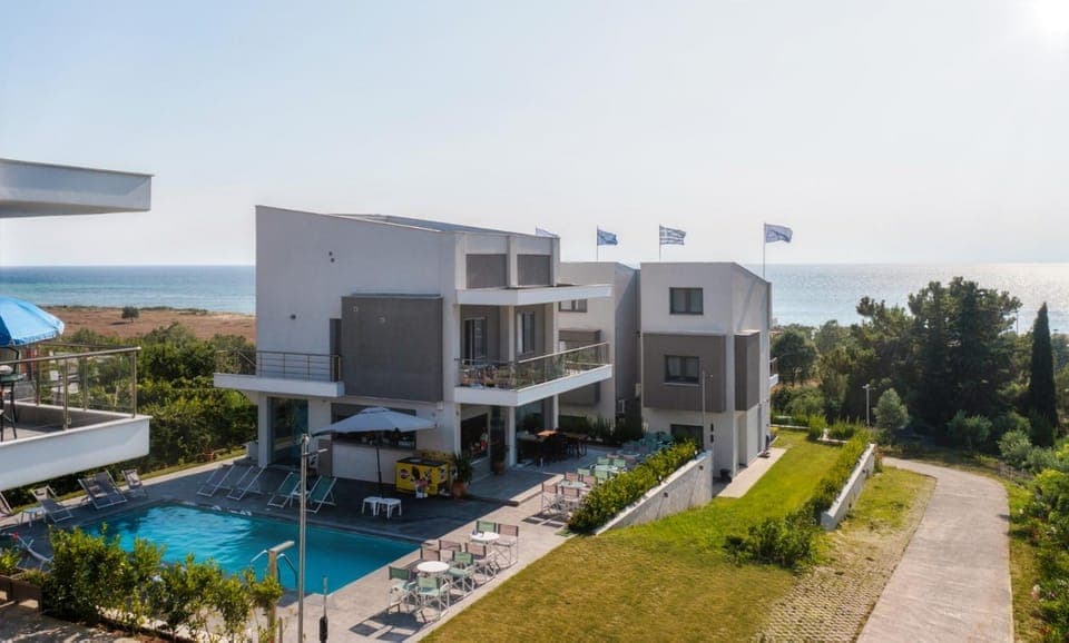 Property building, Swimming pool