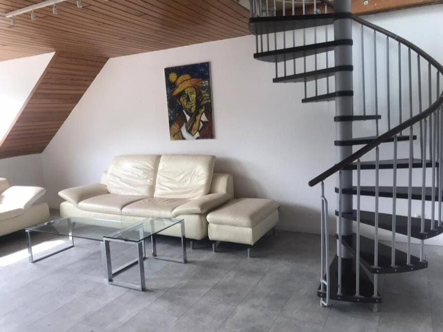 Living room, Seating area