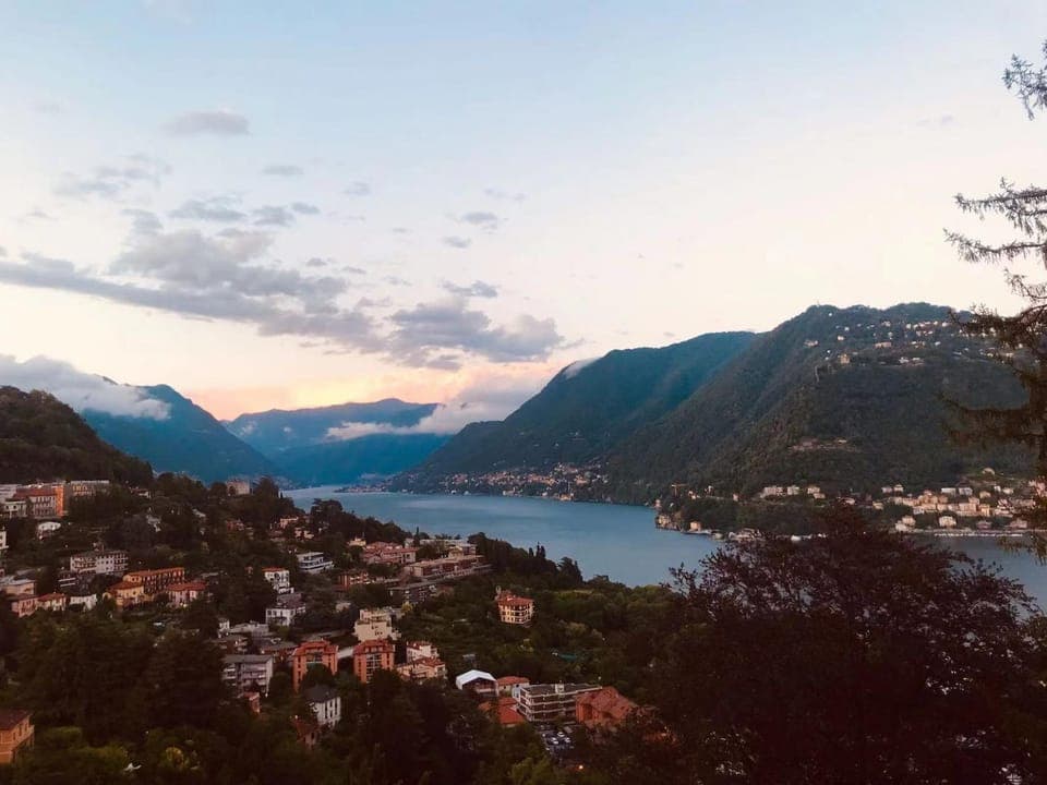 Nearby landmark, Natural landscape, City view, Lake view