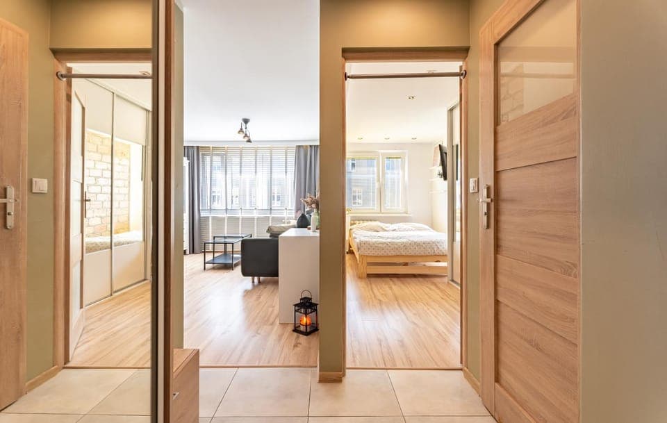 Bed, Living room, Photo of the whole room, Seating area, Bedroom, wardrobe