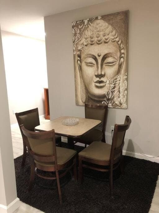 Spacious Unit with Mountain View Bed and Breakfast in New Market