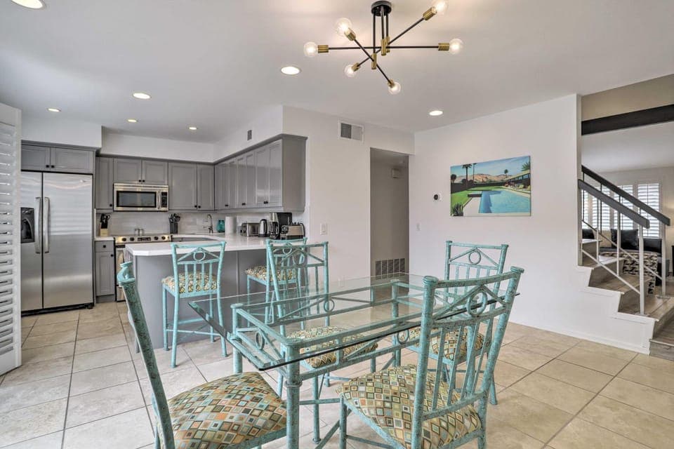 Modern Palm Springs Townhome Near Golf Courses House in Cathedral City