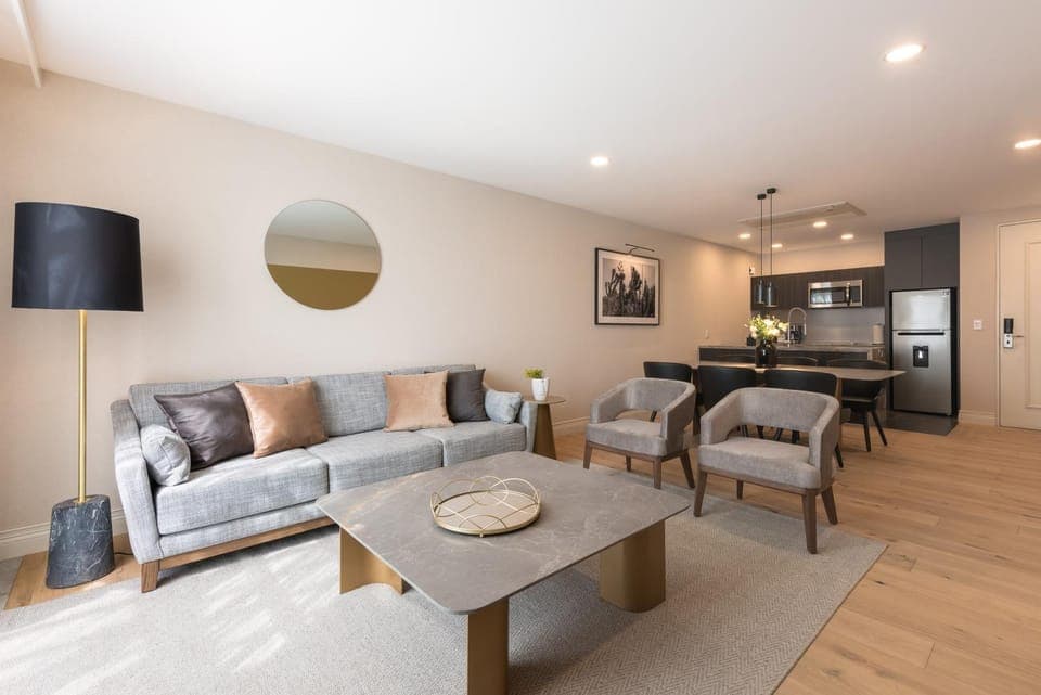 Living room, Seating area