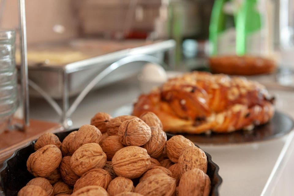 Continental breakfast, Buffet breakfast, Italian breakfast