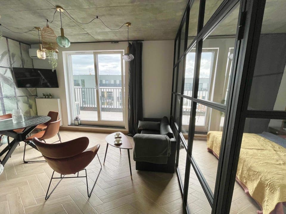 TV and multimedia, Seating area