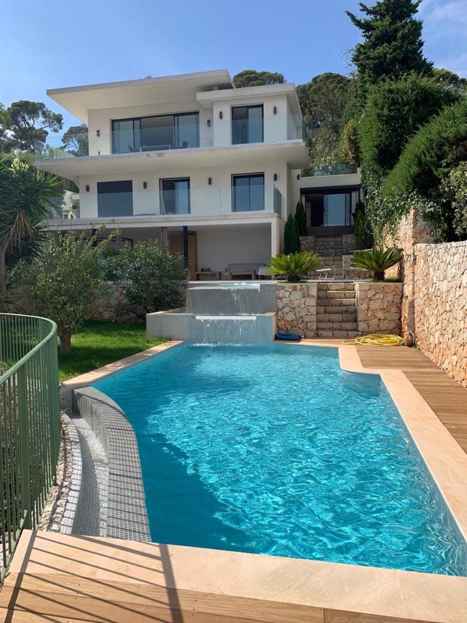 Property building, Swimming pool