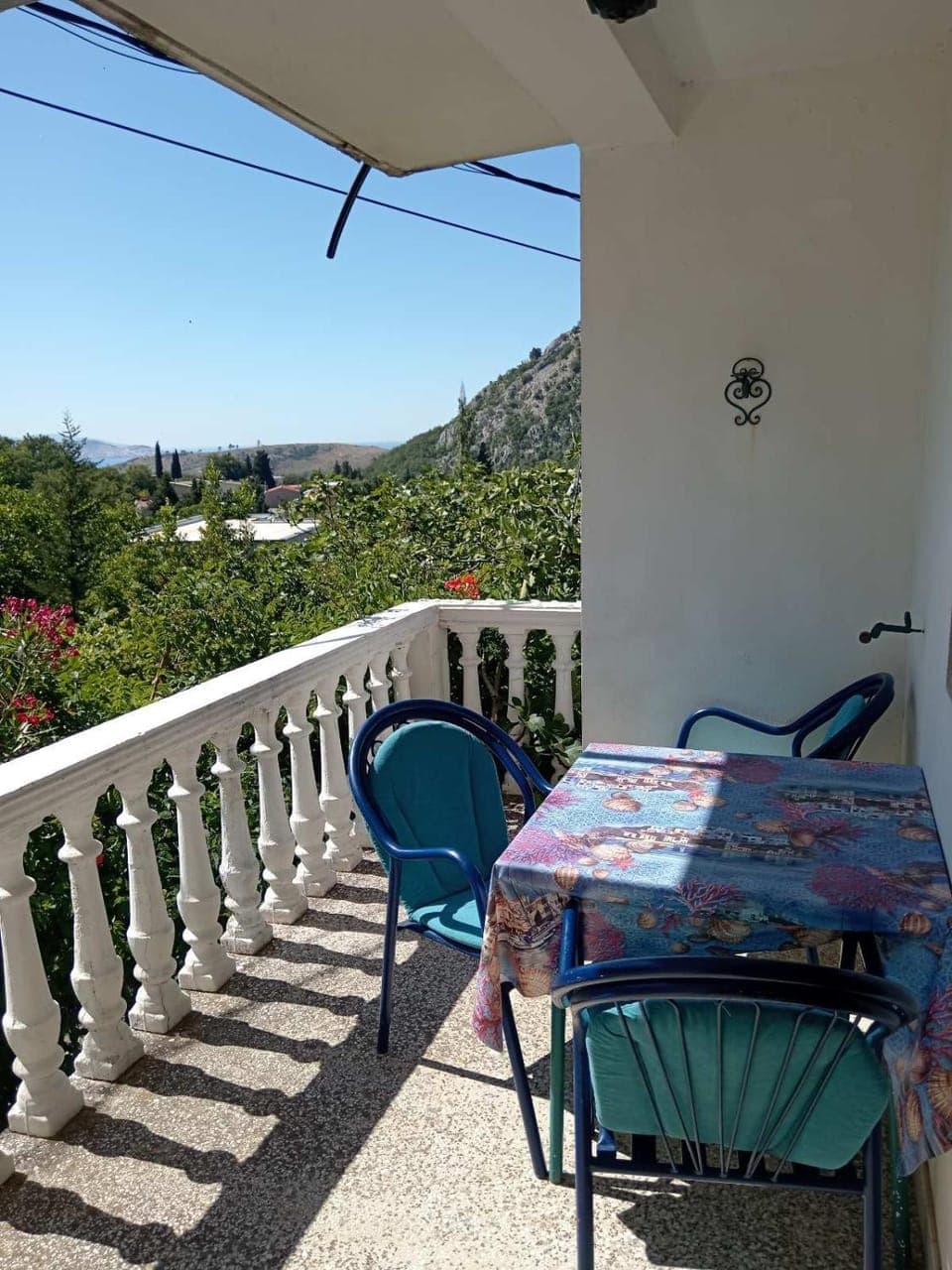 View (from property/room), Balcony/Terrace, City view, Garden view
