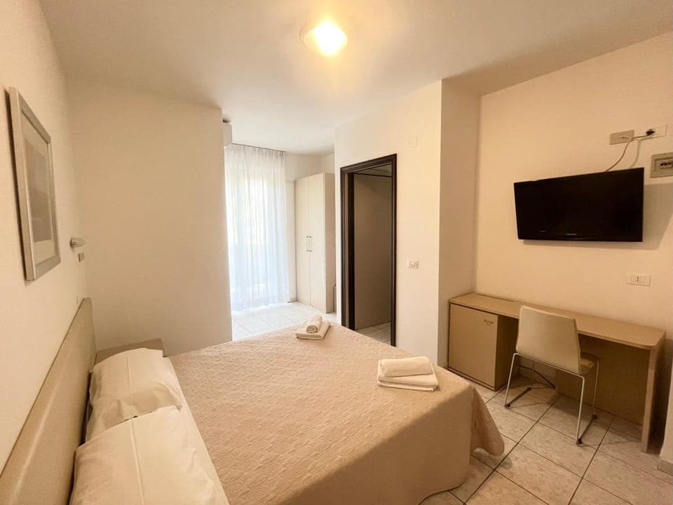 TV and multimedia, Bedroom