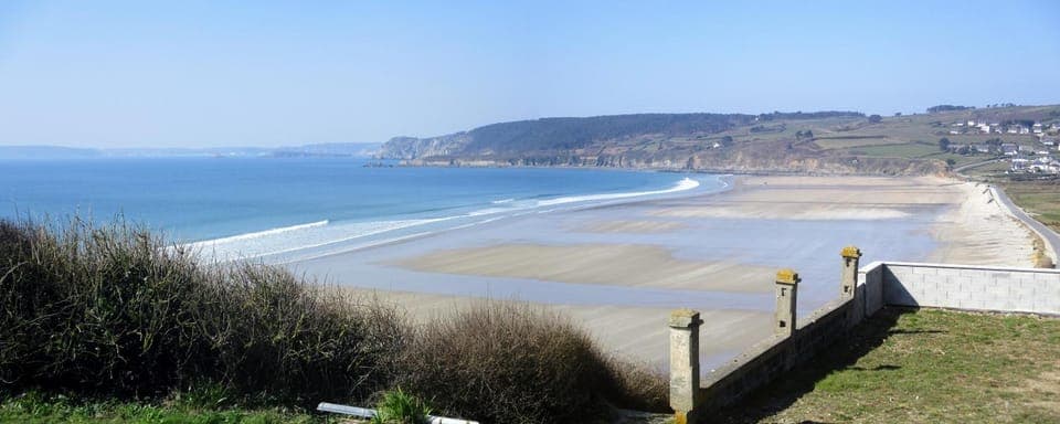 Fishing, Windsurfing, Canoeing, Hiking, Cycling, Diving, Sea view