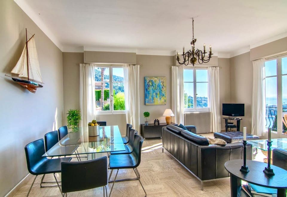 Communal lounge/ TV room, Seating area, Dining area