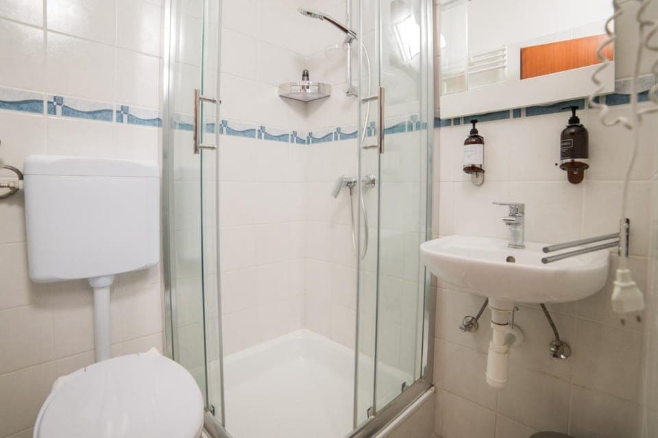 Black Pearl Tisno Bed and Breakfast in Tisno