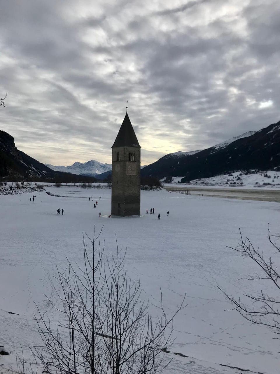 Nearby landmark, Natural landscape, Winter, Hiking