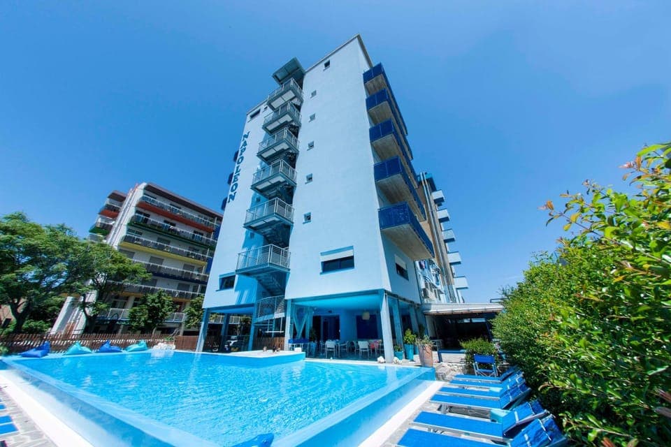 Facade/entrance, Swimming pool, Swimming pool