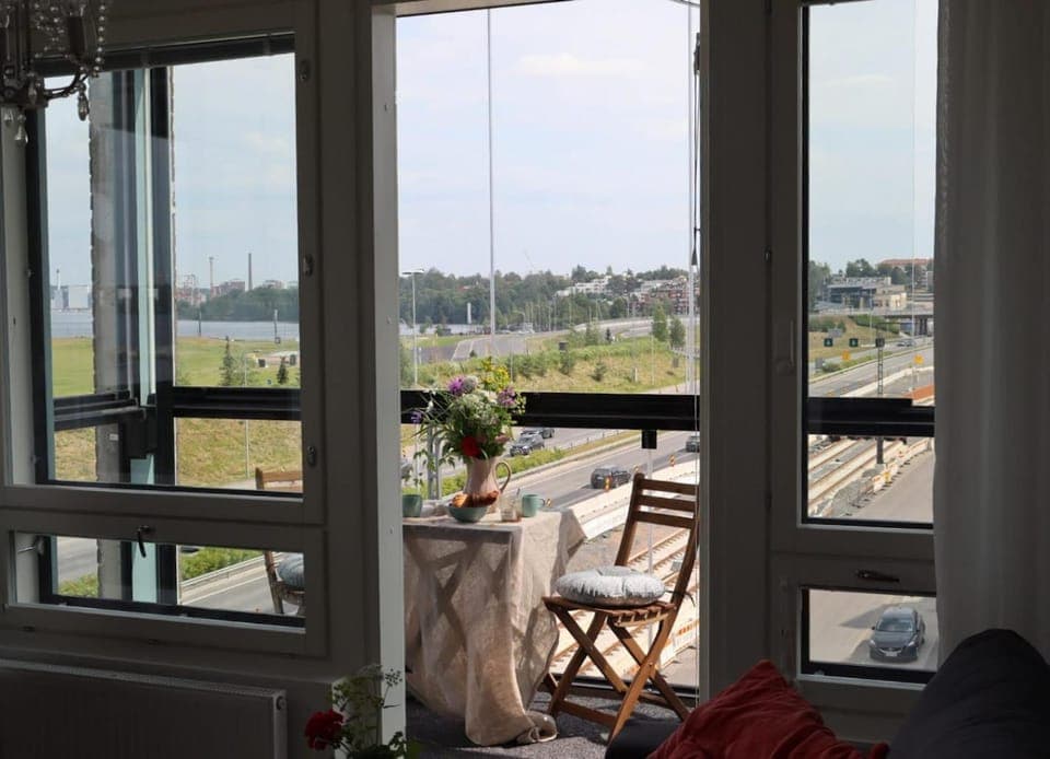 Uusi upea asunto järvinäköalalla ja autohallilla Apartment in Finland