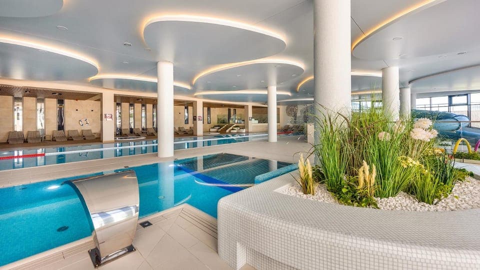 Spa and wellness centre/facilities, Swimming pool