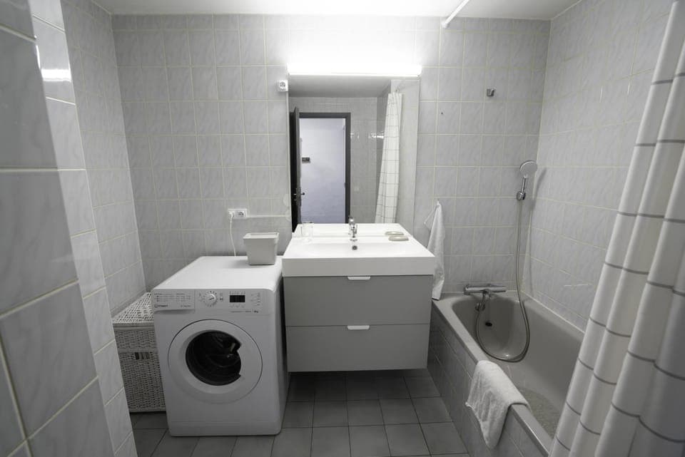 Bathroom, washing machine