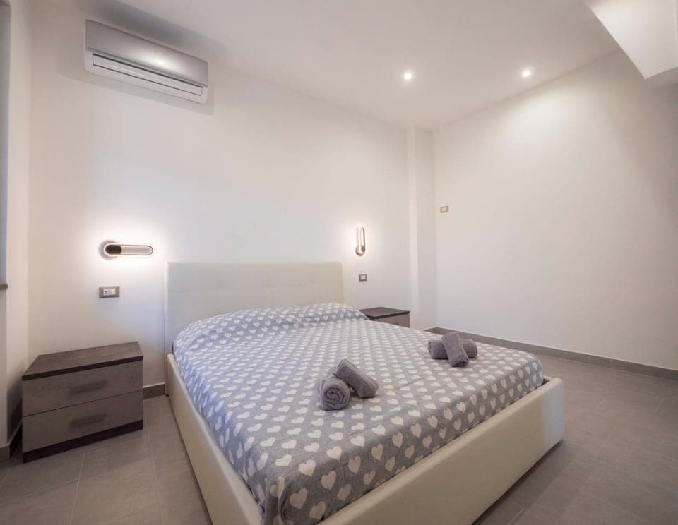 Bed, air conditioner