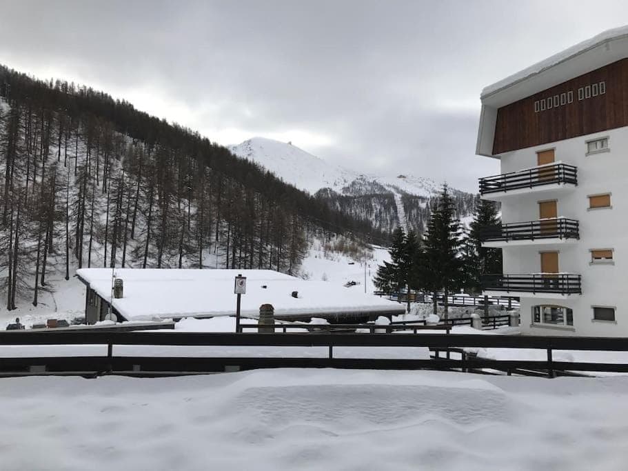 Property building, Natural landscape, Winter, Mountain view