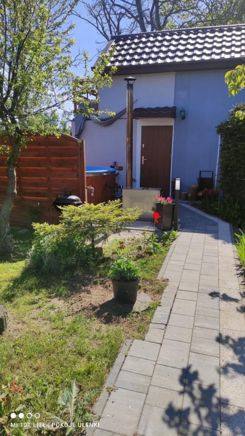 Property building, Spring, Day, Garden, Garden view