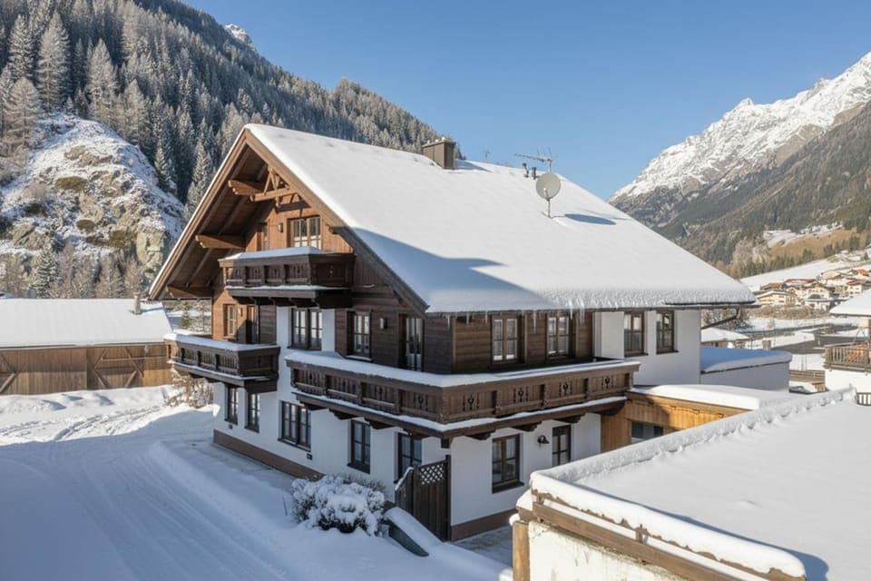 Facade/entrance, Skiing, Balcony/Terrace, Balcony/Terrace, Parking