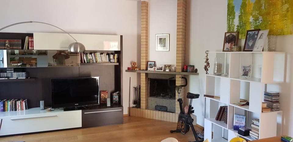 TV and multimedia, Living room, Lounge or bar