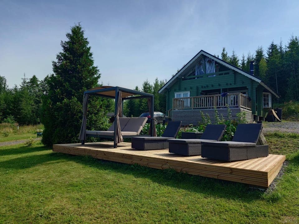 Property building, Natural landscape, Garden, Balcony/Terrace, Garden view