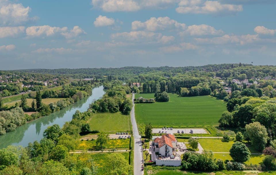 River view, River view, Swimming pool