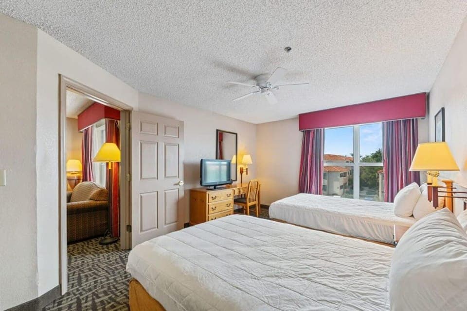 Scottsdale 2 bd 2 ba furnished apt 4 full beds Apartment in Paradise Valley