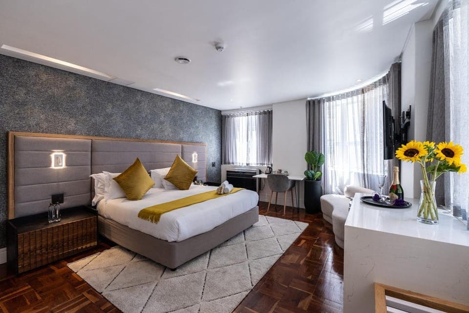 Photo of the whole room