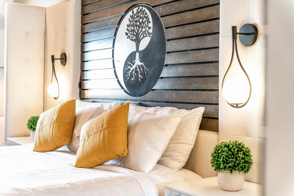 Bed, Decorative detail