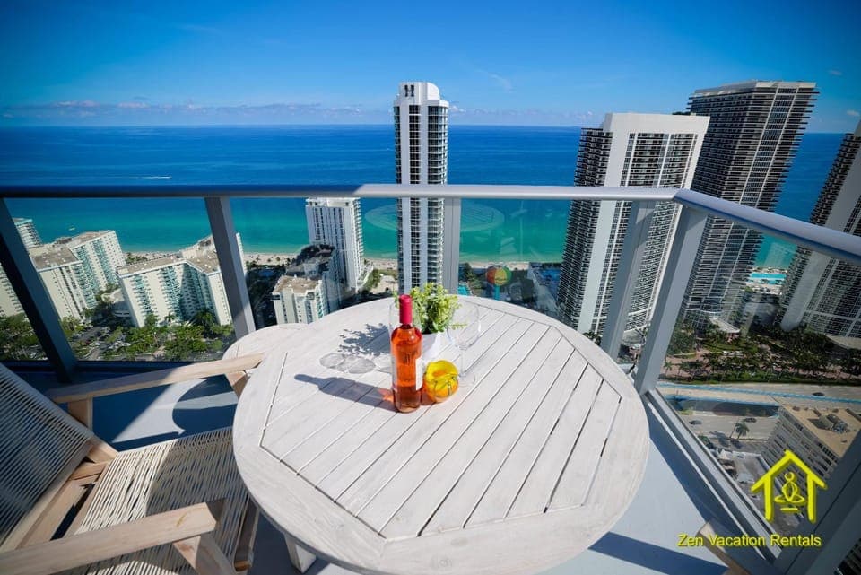 Property building, Balcony/Terrace
