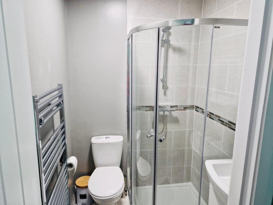 Violet House Apartment in Londonderry